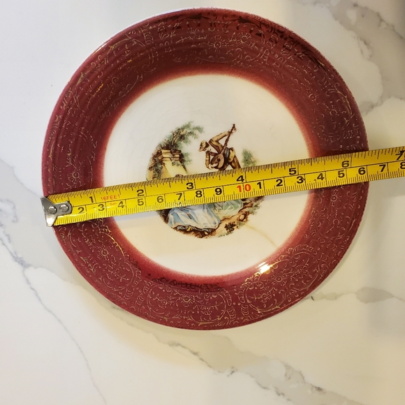 Sebring Pottery Serenade Maroon & 22 Kt. gold trim plates (4) - Picture 12 of 15